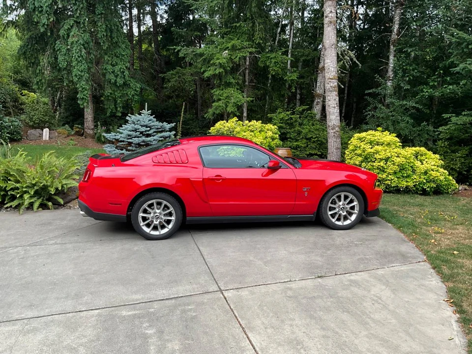 2010 Ford S197 Mustang GT - Image 2 of 6