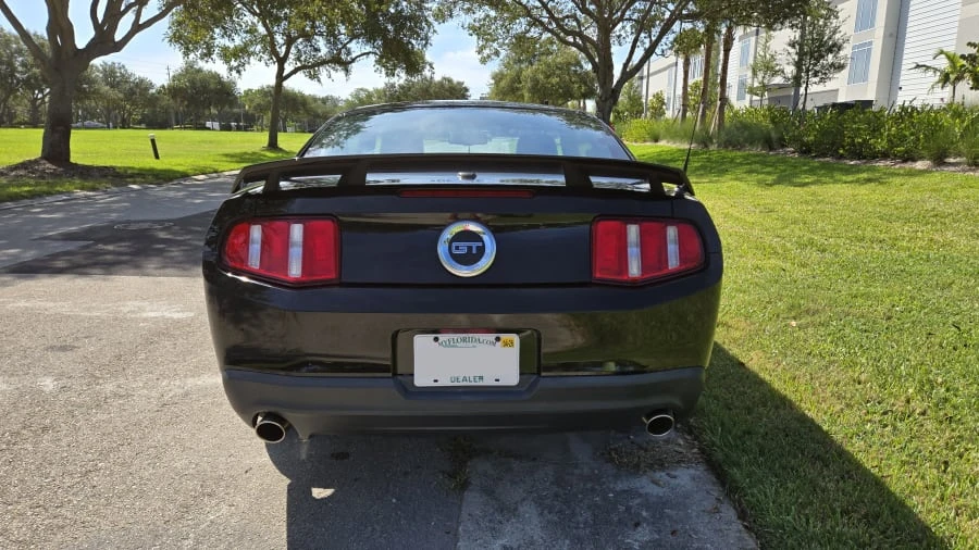 2010 Ford S197 Mustang - Image 5 of 31