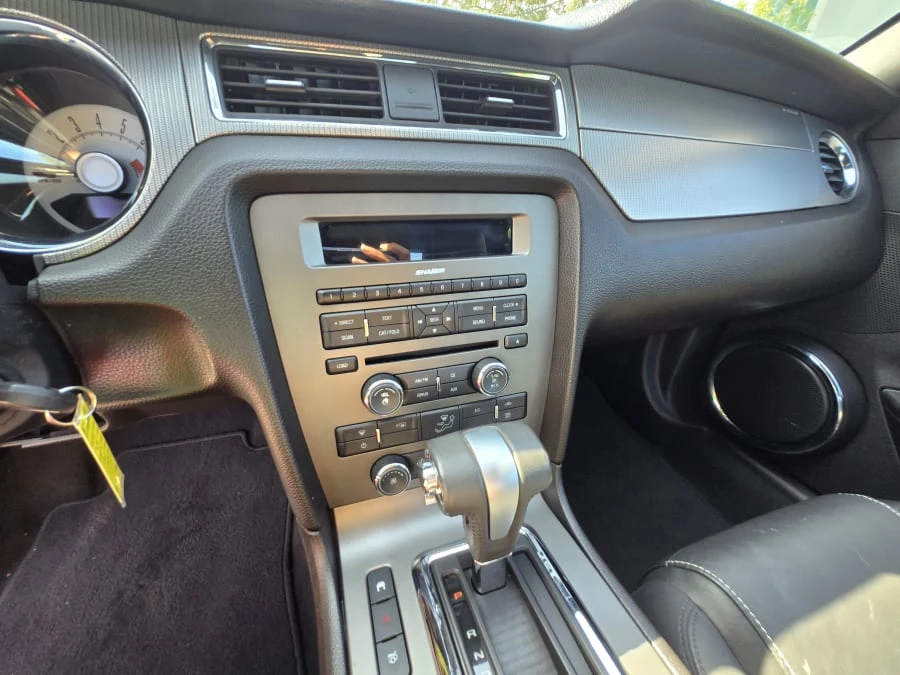 2010 Ford S197 Mustang - Image 28 of 31
