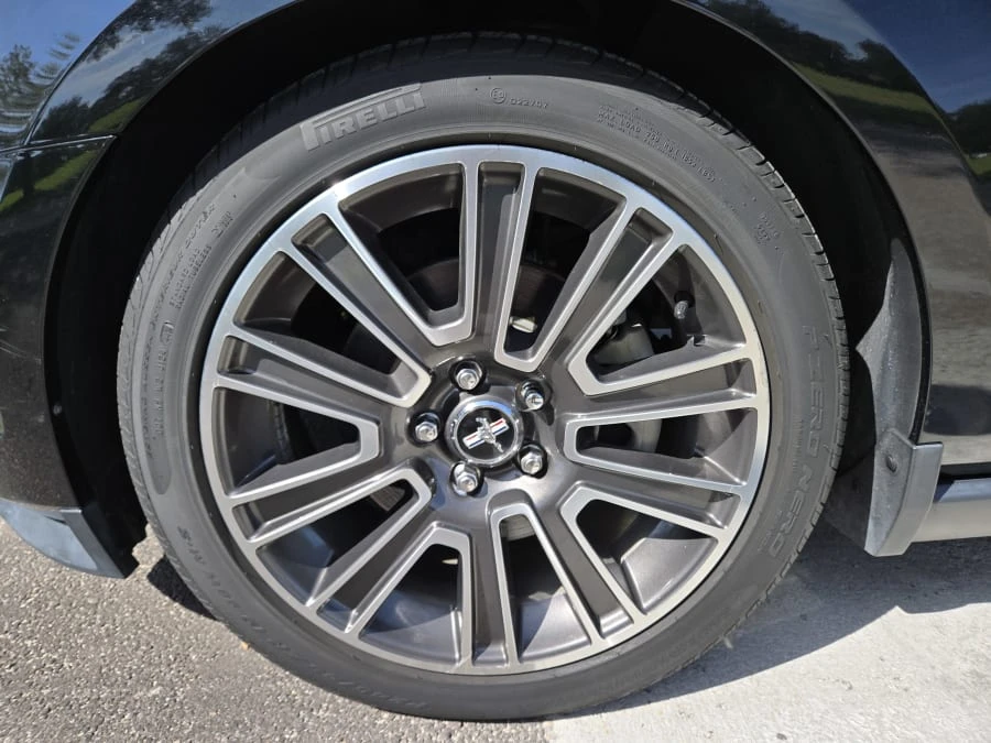 2010 Ford S197 Mustang - Image 14 of 31