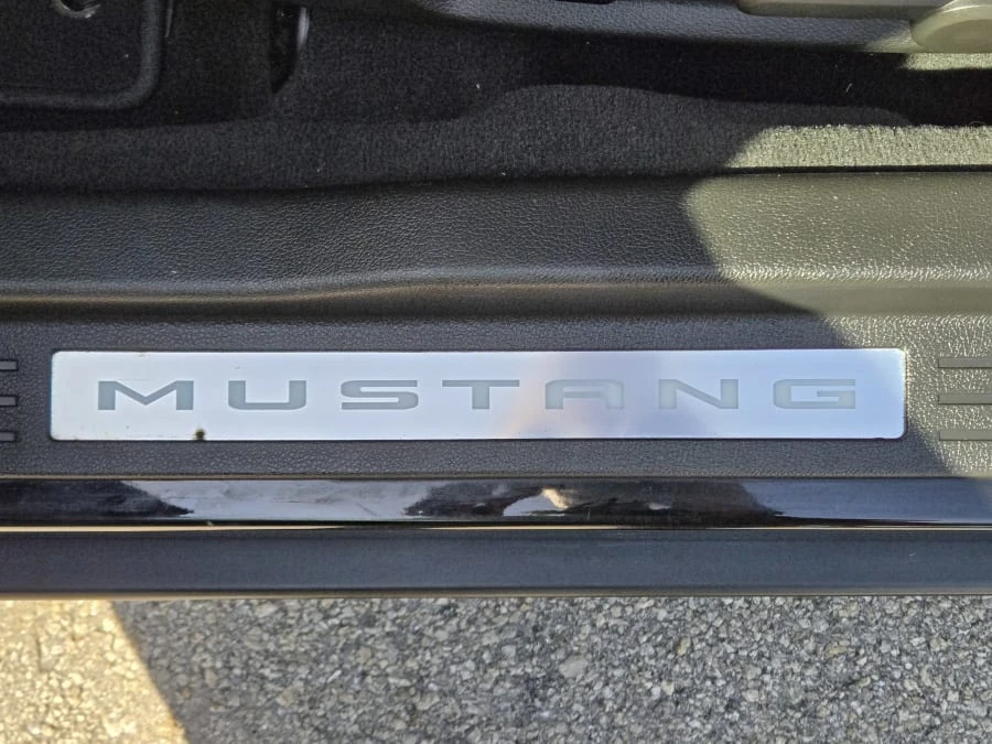 2010 Ford S197 Mustang - Image 26 of 31