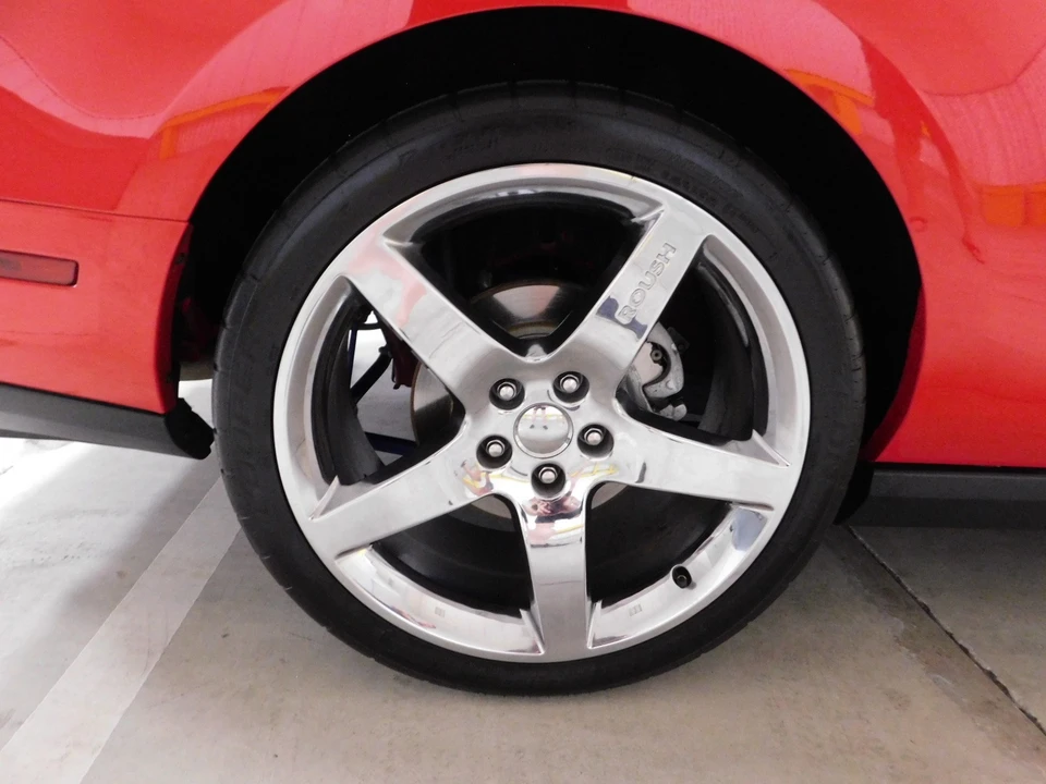 2010 Ford S197 Mustang - Image 17 of 21
