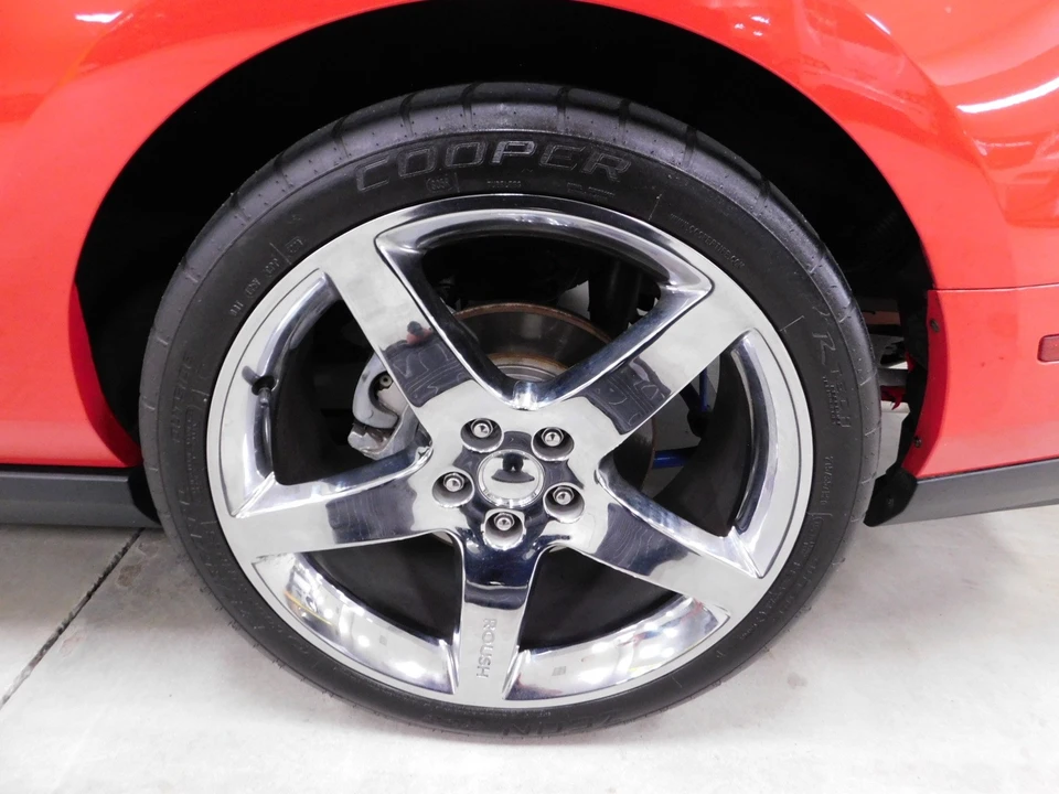 2010 Ford S197 Mustang - Image 15 of 21