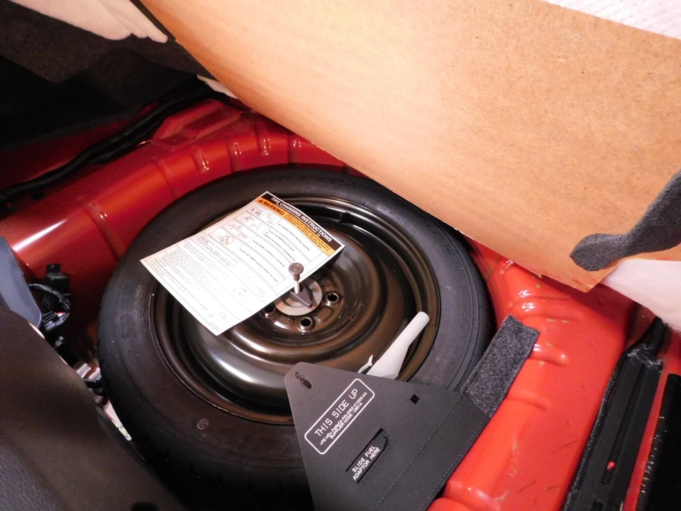 2010 Ford S197 Mustang - Image 13 of 21
