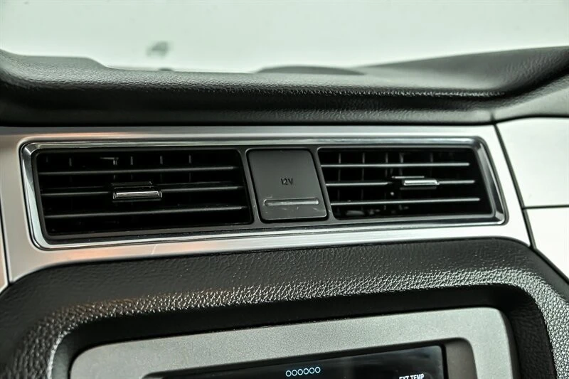 2010 Ford S197 Mustang GT - Image 21 of 25