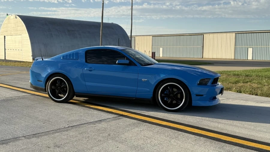 2010 Ford S197 Mustang - Image 12 of 31