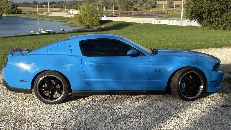2010 Ford S197 Mustang - Image 7 of 31