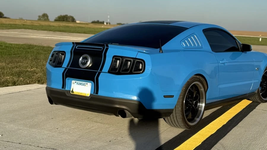 2010 Ford S197 Mustang - Image 10 of 31