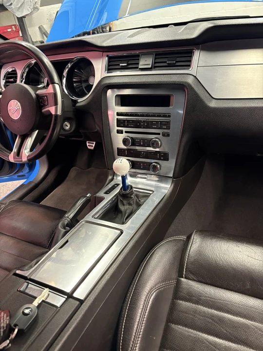 2010 Ford S197 Mustang - Image 24 of 31