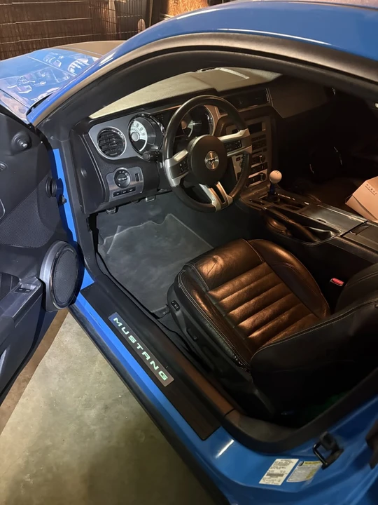 2010 Ford S197 Mustang - Image 23 of 31