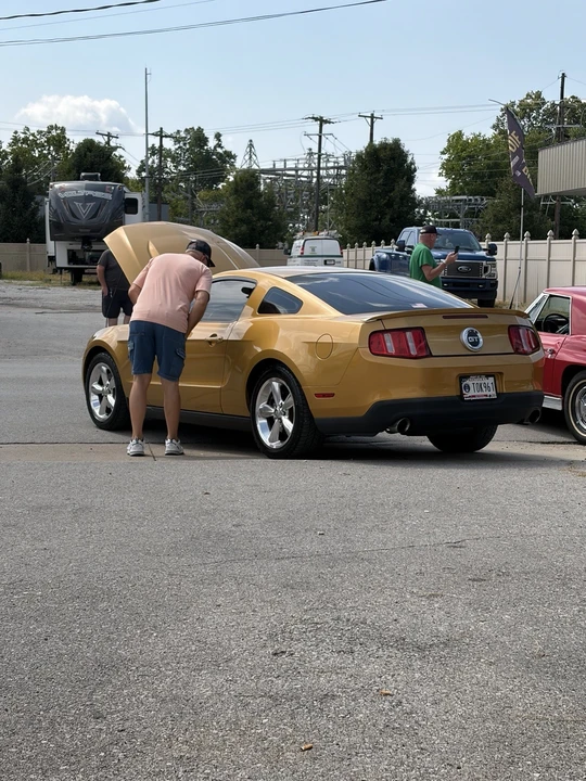 2010 Ford S197 Mustang GT - Image 7 of 10