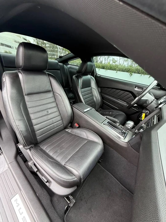 2010 Ford S197 Mustang GT - Image 14 of 19