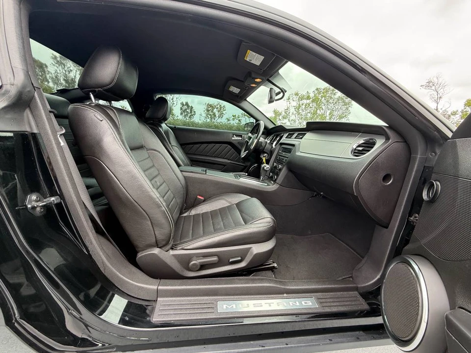 2010 Ford S197 Mustang GT - Image 13 of 19