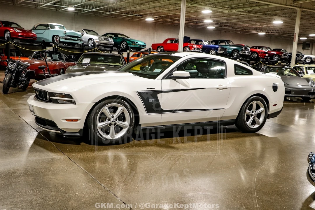 2010 Ford S197 Mustang GT - Image 5 of 31