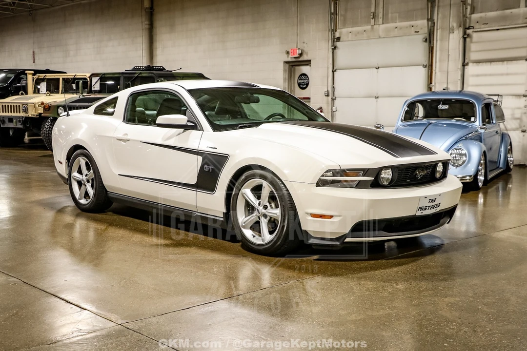 2010 Ford S197 Mustang GT - Image 13 of 31