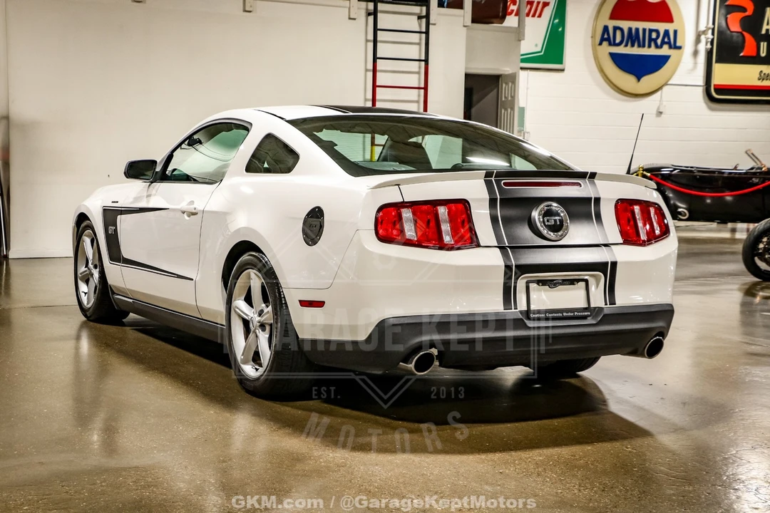 2010 Ford S197 Mustang GT - Image 8 of 31