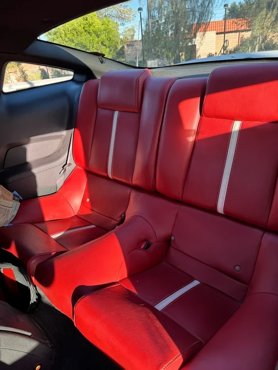 2010 Ford S197 Mustang - Image 10 of 20