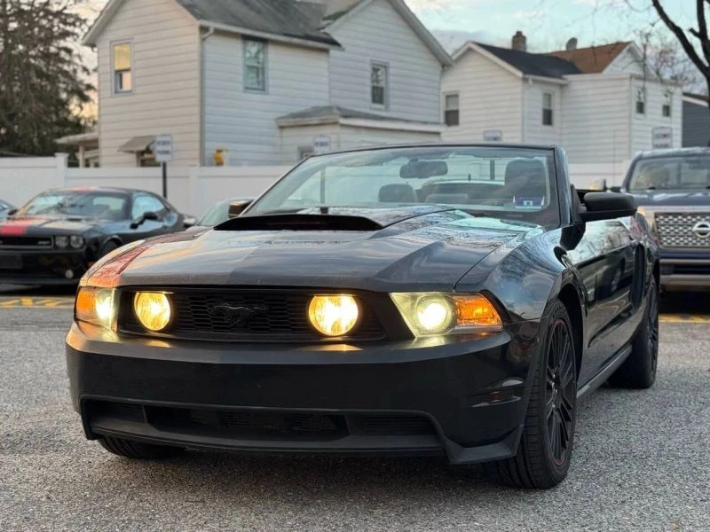 2010 Ford S197 Mustang - Image 2 of 12