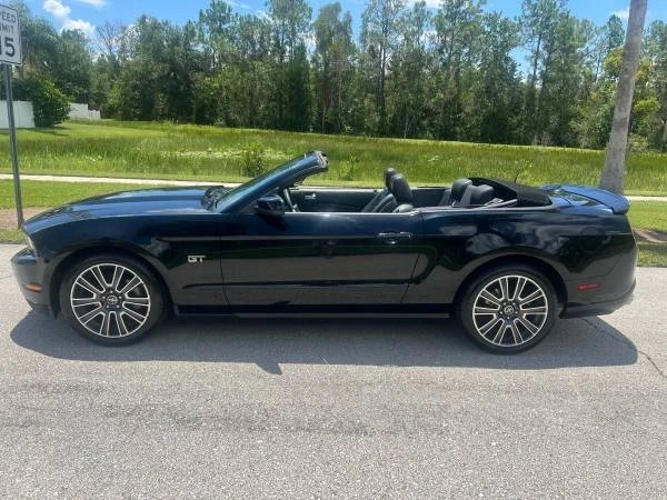 2010 Ford S197 Mustang - Image 15 of 19