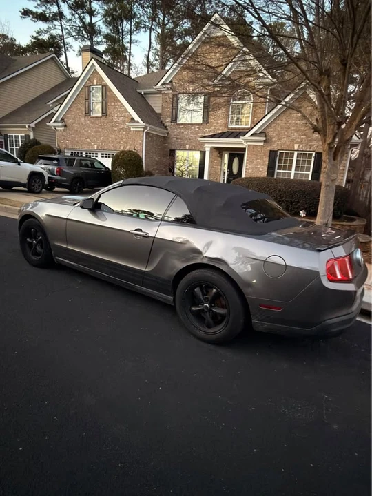 2010 Ford S197 Mustang - Image 4 of 14