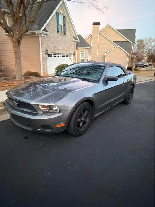 2010 Ford S197 Mustang - Image 2 of 14