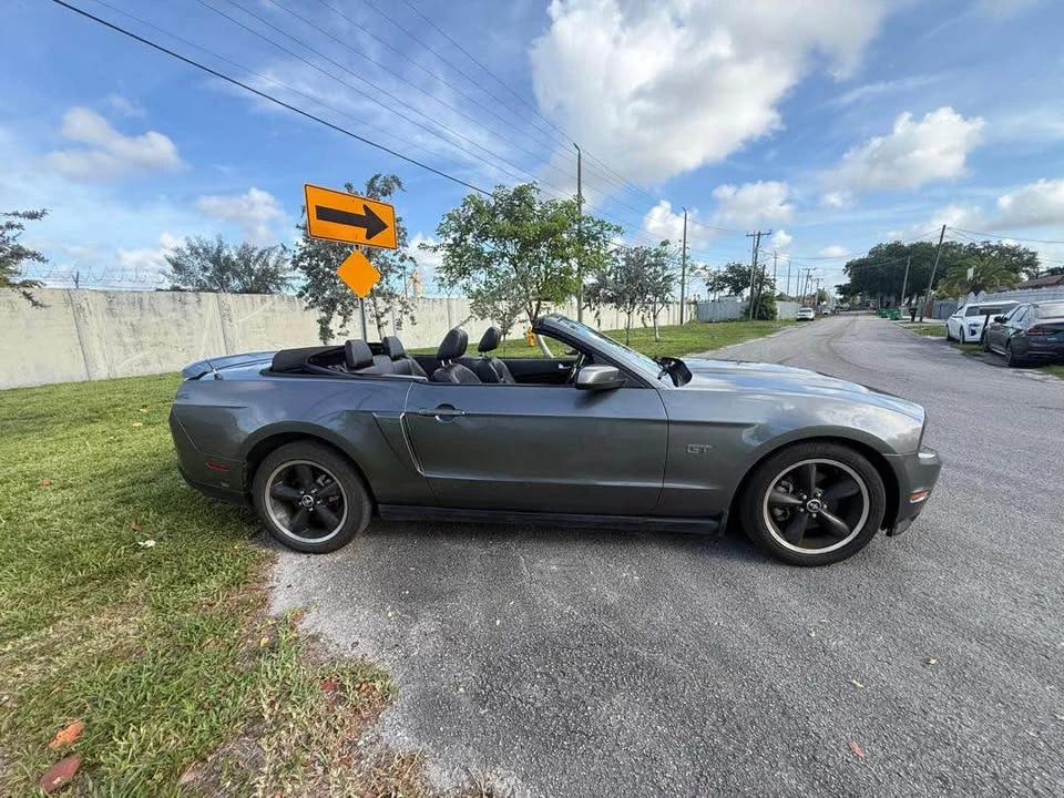 2010 Ford S197 Mustang GT - Image 10 of 13