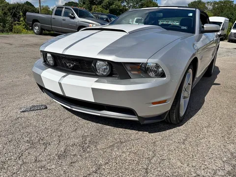 2010 Ford Mustang GT Convertible 2D