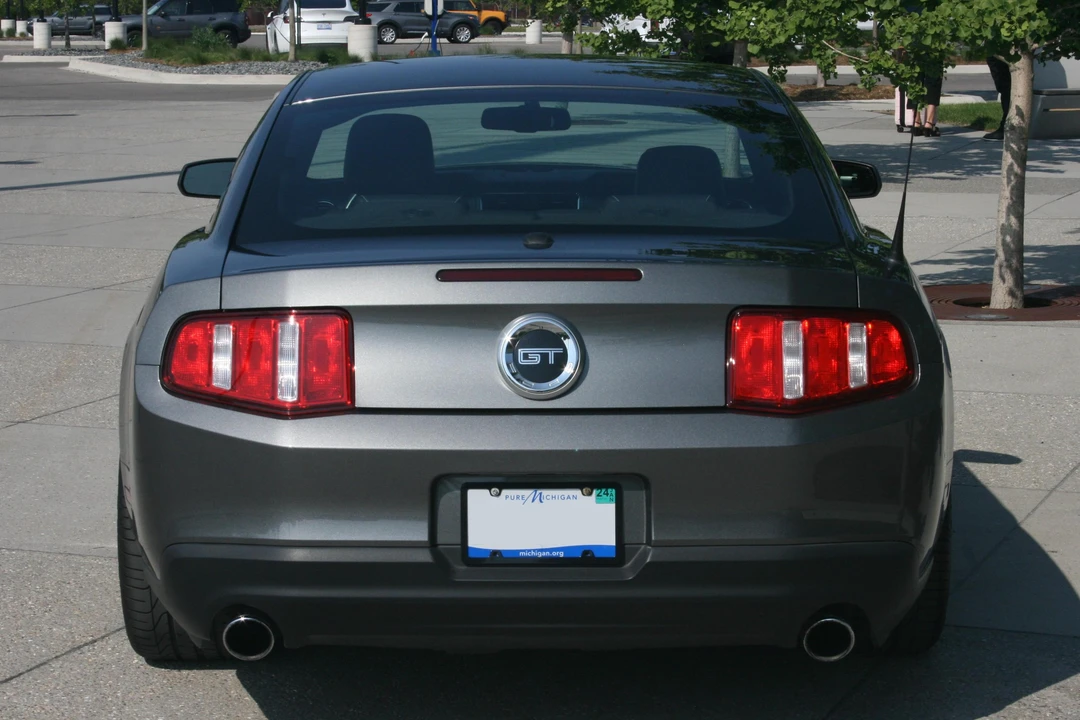 2010 Ford S197 Mustang - Image 5 of 31