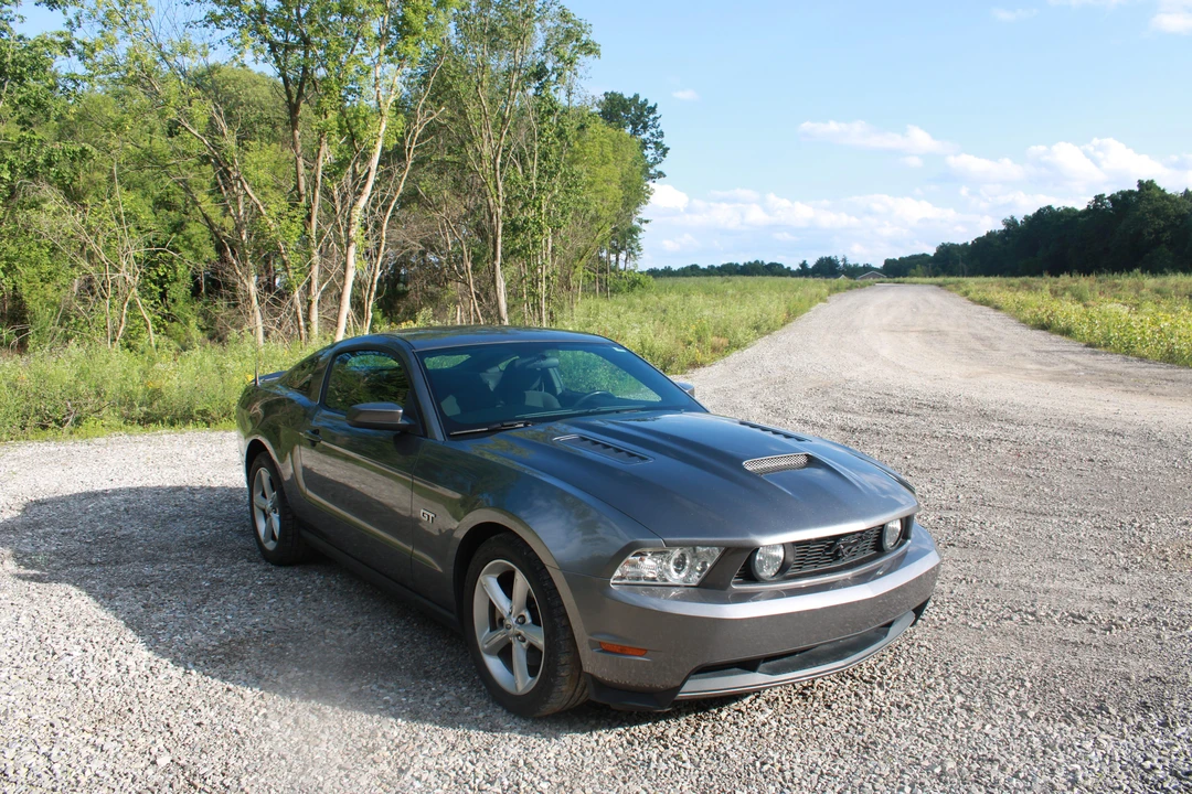 2010 Ford S197 Mustang - Image 13 of 31