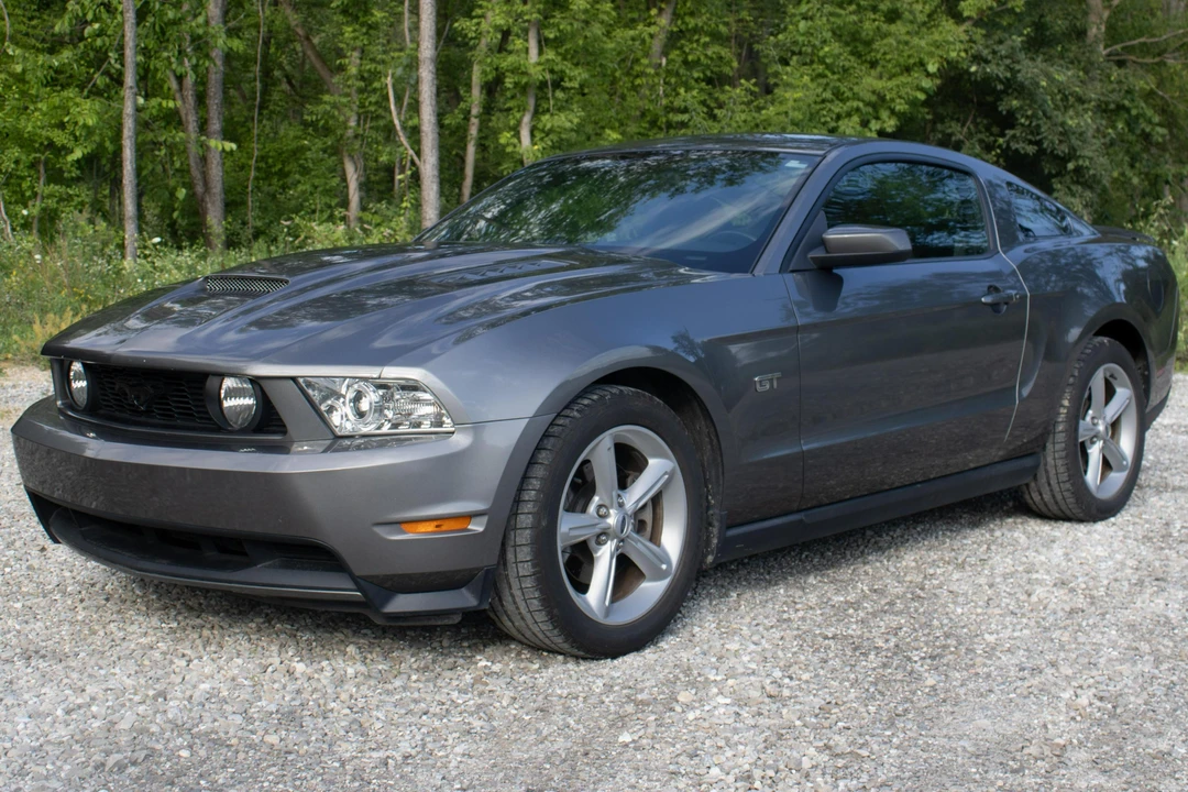 2010 Ford S197 Mustang - Image 10 of 31