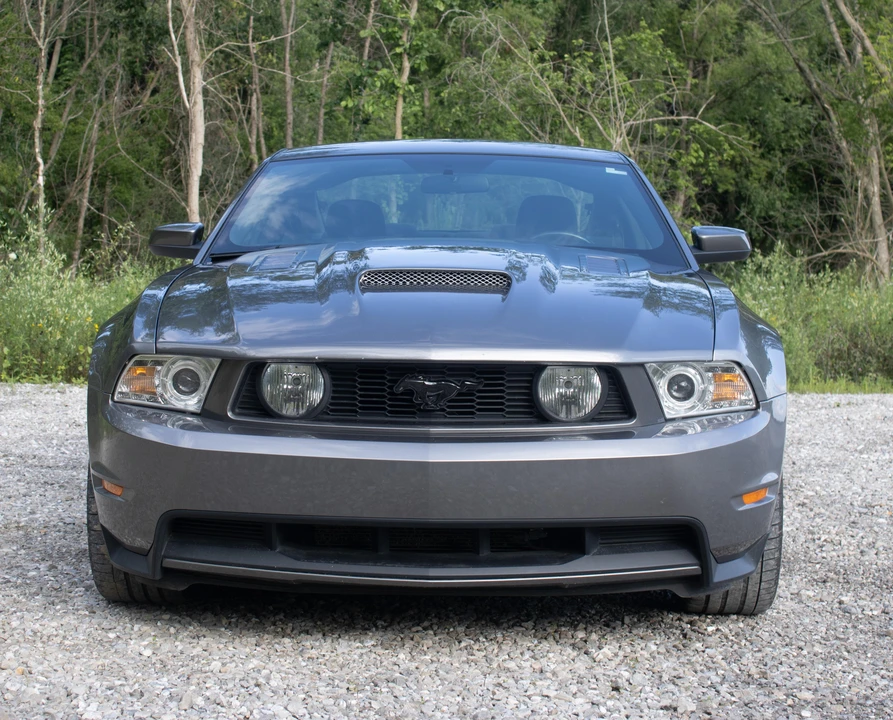 2010 Ford S197 Mustang - Image 8 of 31