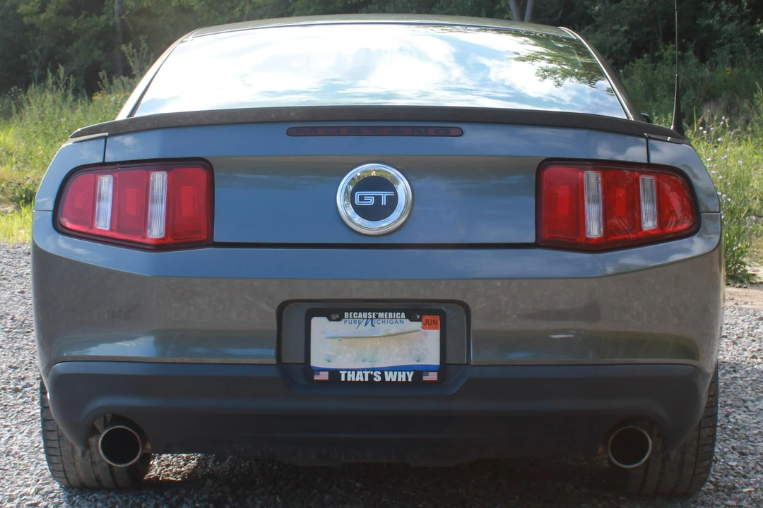 2010 Ford S197 Mustang - Image 5 of 31