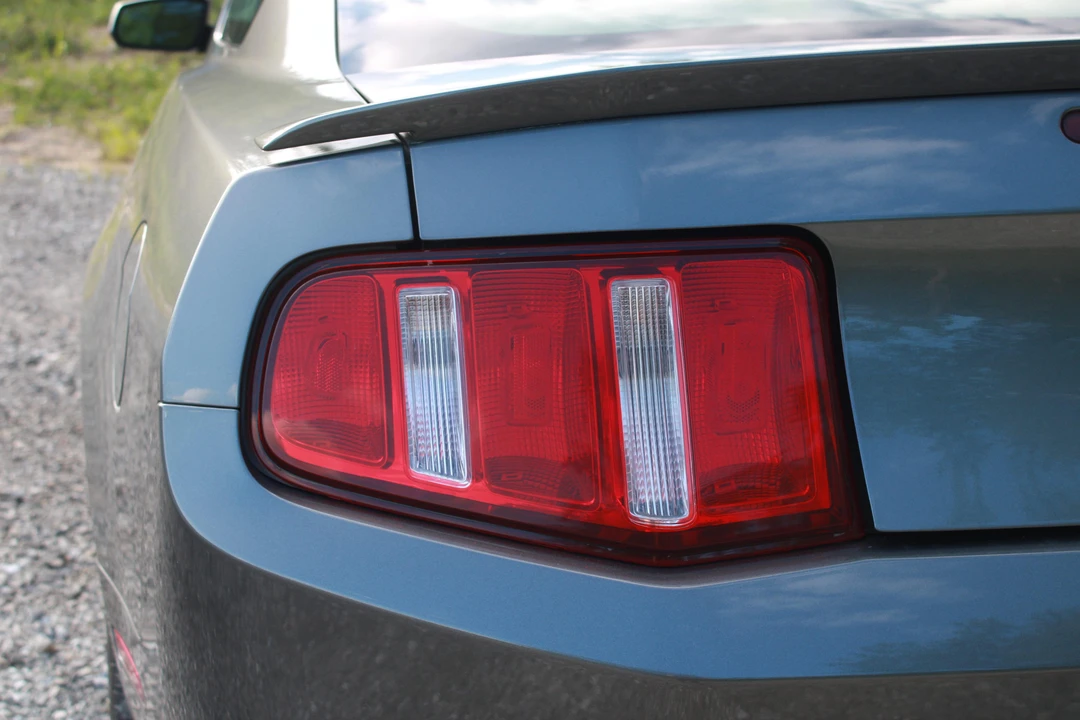 2010 Ford S197 Mustang - Image 24 of 31