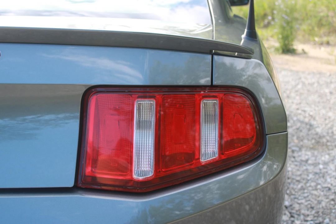 2010 Ford S197 Mustang - Image 27 of 31