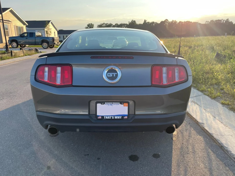 2010 Ford S197 Mustang - Image 11 of 31