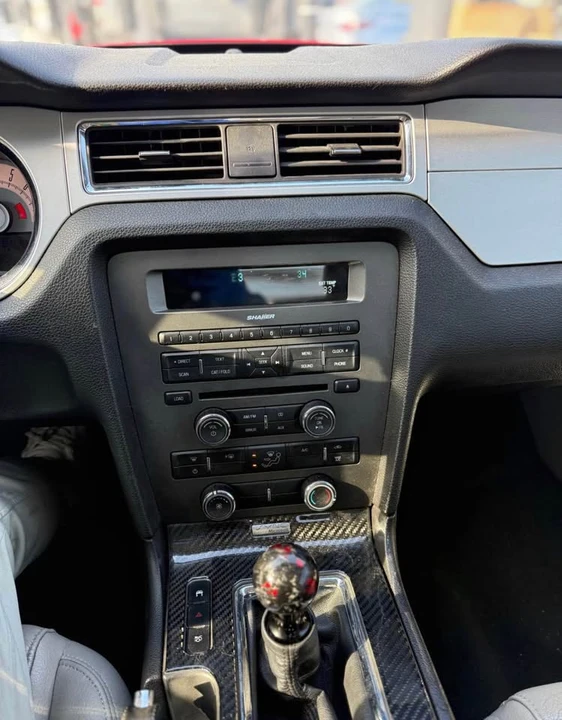 2010 Ford S197 Mustang - Image 14 of 18