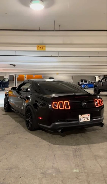 2010 Ford S197 Mustang GT - Image 2 of 5