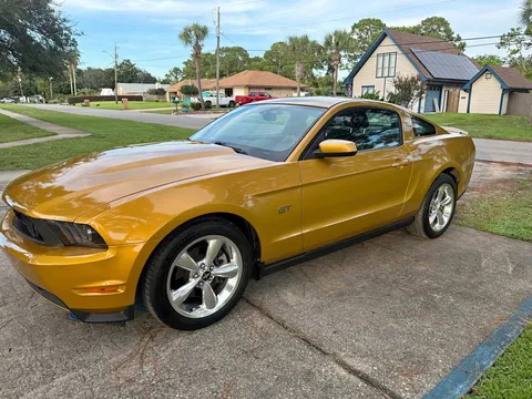 2010 Ford Mustang GT Coupe 2D