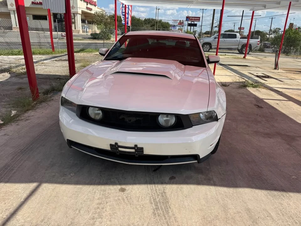 2010 Ford S197 Mustang GT - Image 2 of 7