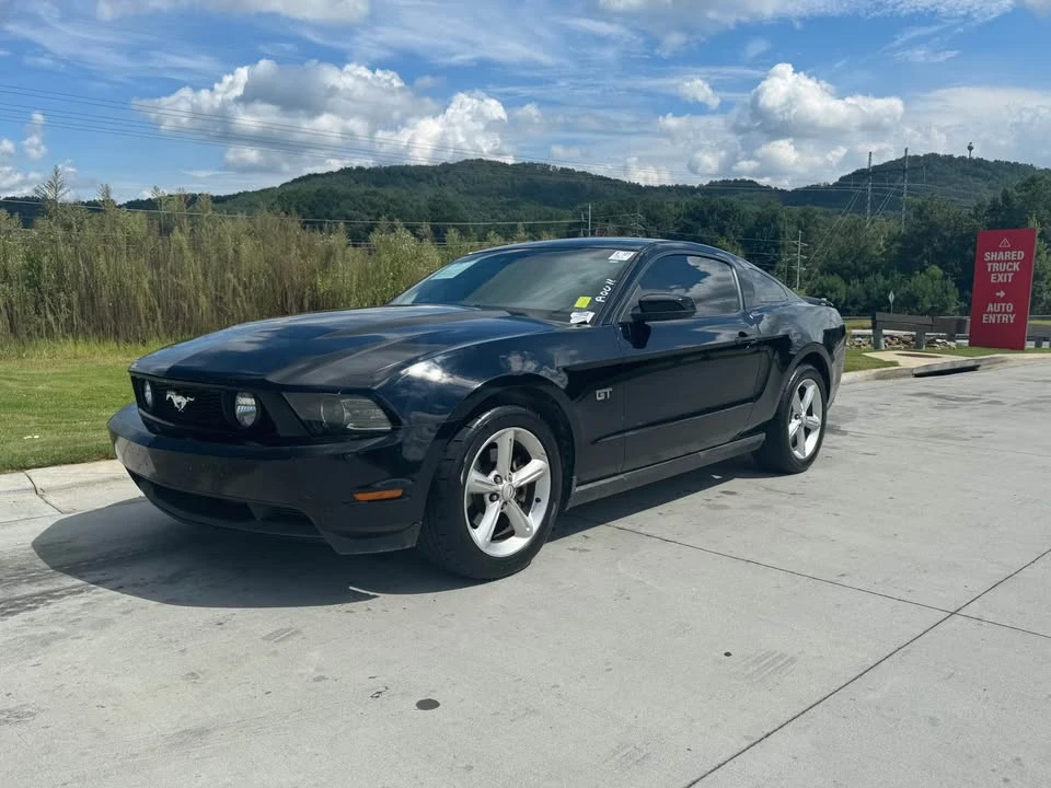 2010 Ford S197 Mustang GT - Image 2 of 9
