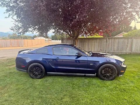 2010 Ford Mustang GT Coupe 2D