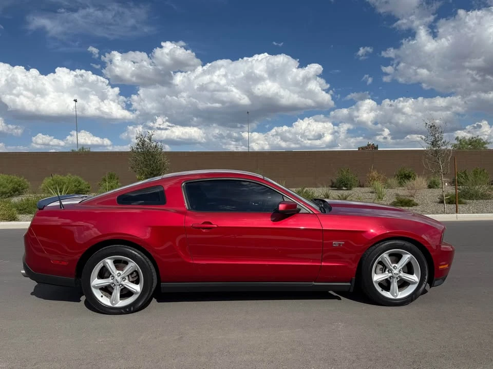 2010 Ford S197 Mustang GT - Image 5 of 8