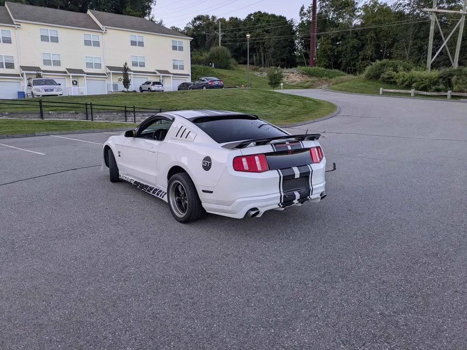 2010 Ford S197 Mustang GT - Image 3 of 8