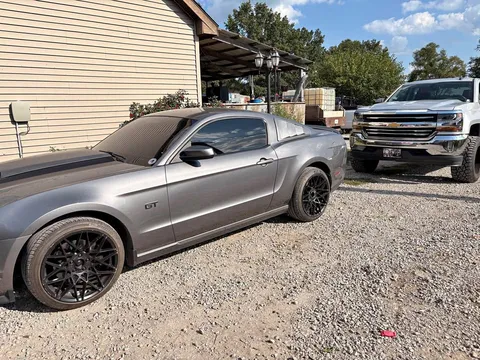 2010 Ford Mustang GT Coupe 2D