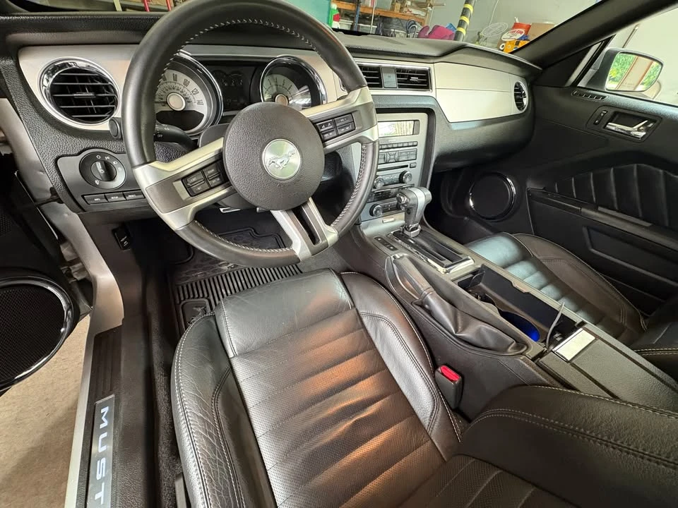 2010 Ford S197 Mustang GT - Image 10 of 12
