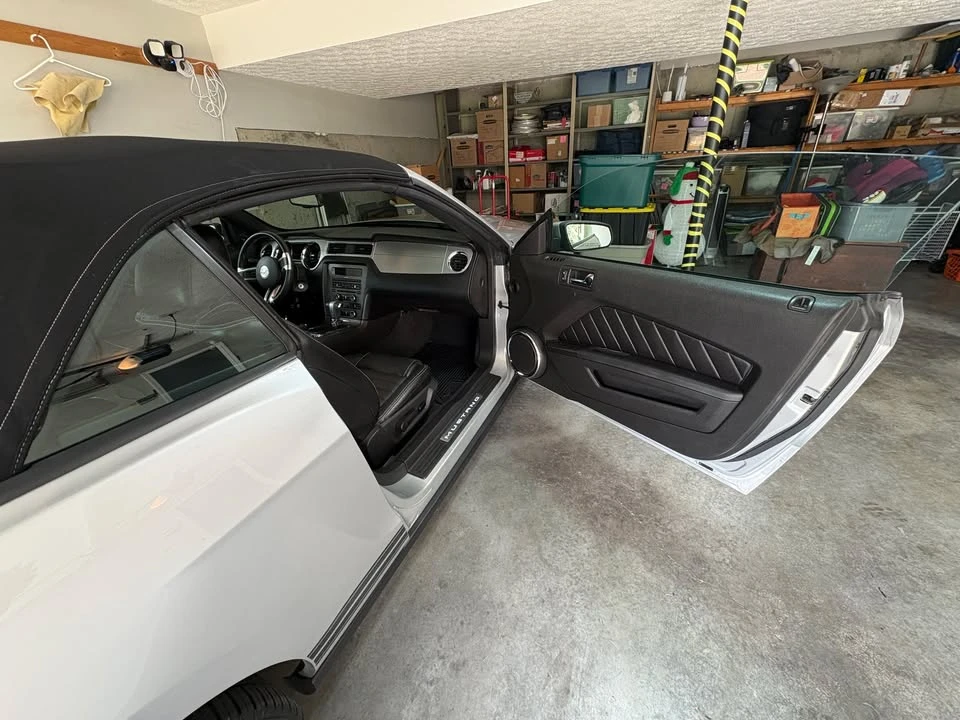 2010 Ford S197 Mustang GT - Image 7 of 12