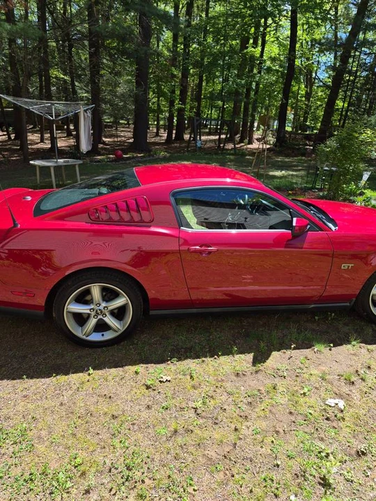 2010 Ford S197 Mustang GT - Image 5 of 8