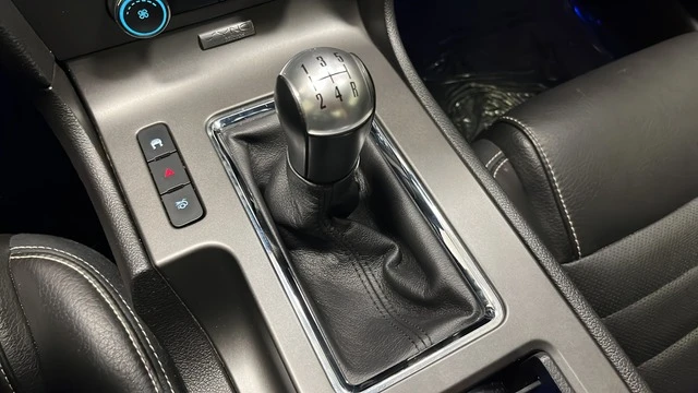 2010 Ford S197 Mustang GT - Image 16 of 20