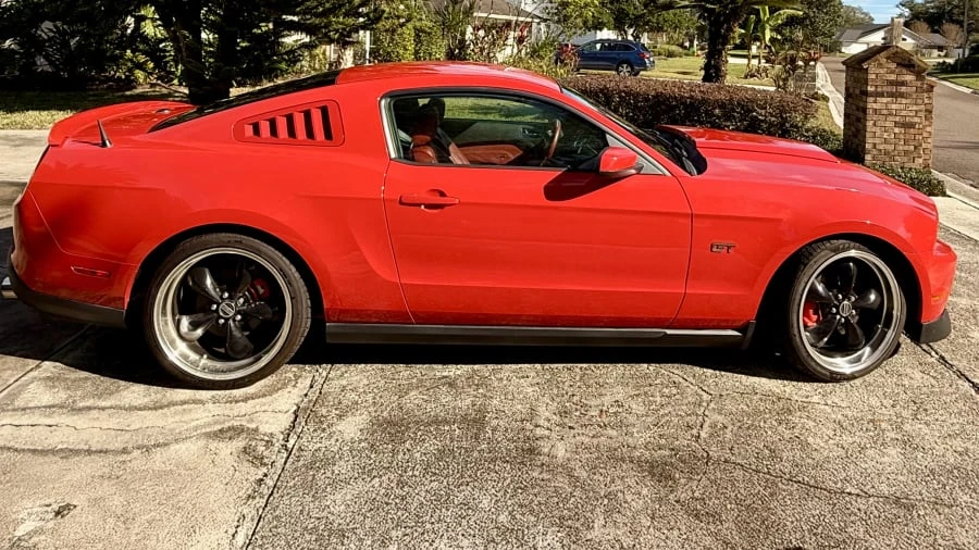 2010 Ford S197 Mustang - Image 3 of 14