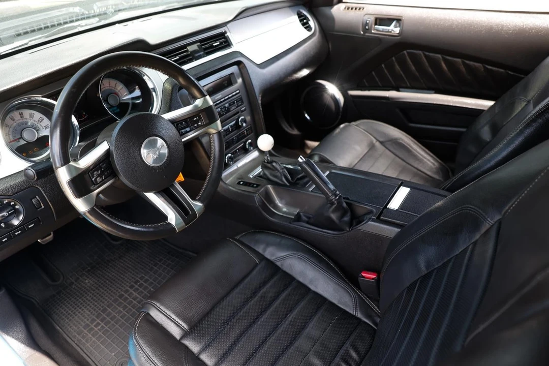 2010 Ford S197 Mustang GT - Image 4 of 31